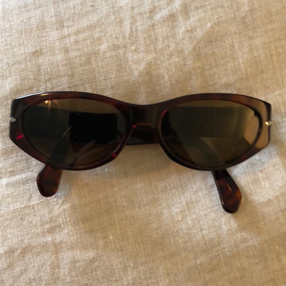 Vintage Persol womens sunglasses